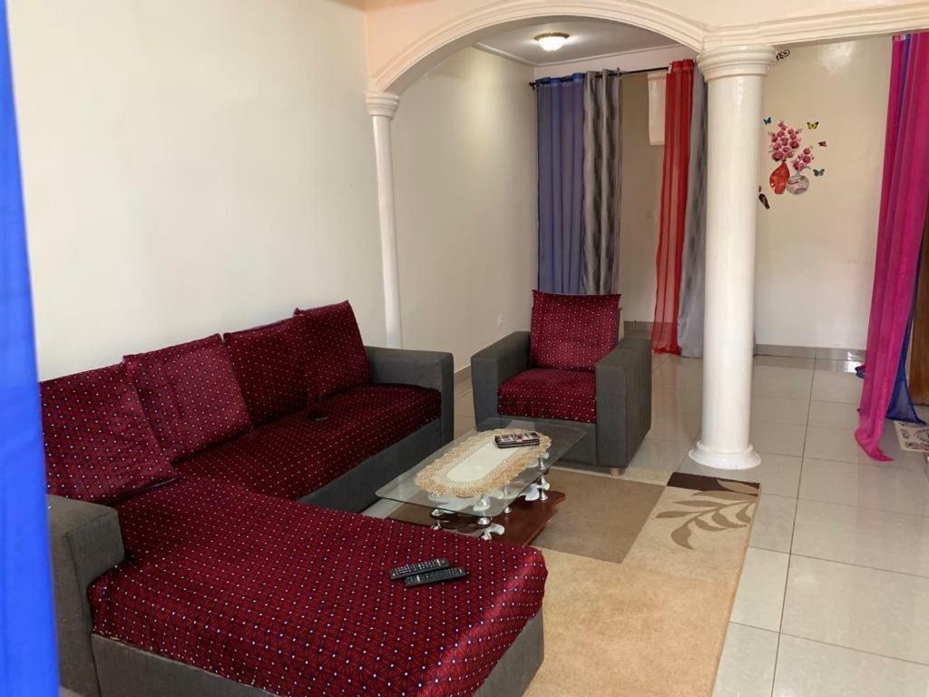 Villa Contemporaine Yaoundé Exterior foto